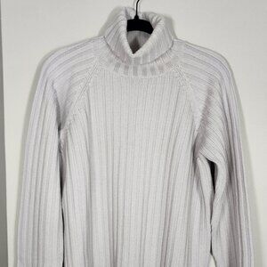 Banana Republic Merino Wool Turtleneck Sweater size L pale dove grey EUC